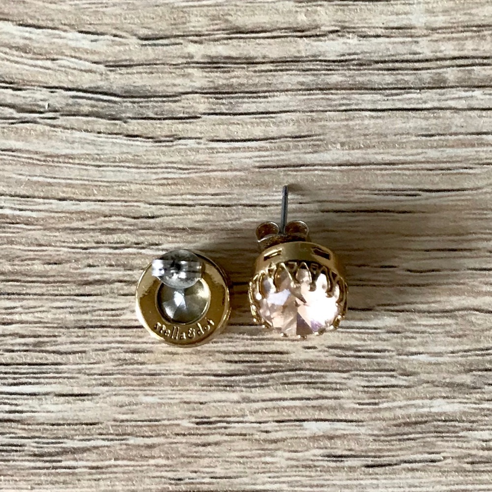 Stella & Dot Rose colored stone Stud Earrings